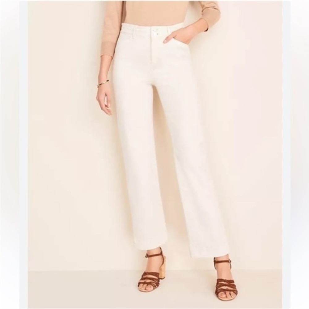 Ann Taylor Light Beige High Rise The Easy Straight Cropped Jeans Size 4